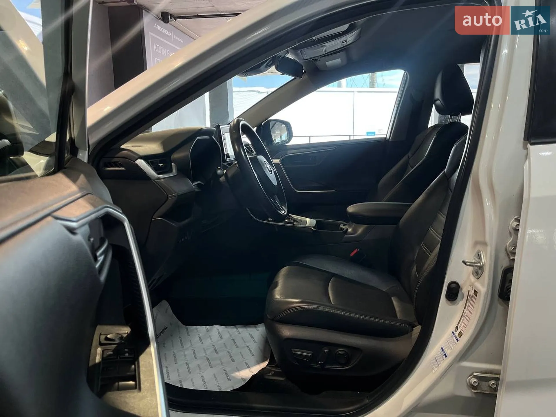 2022 Toyota RAV 4 - мініатюра 10