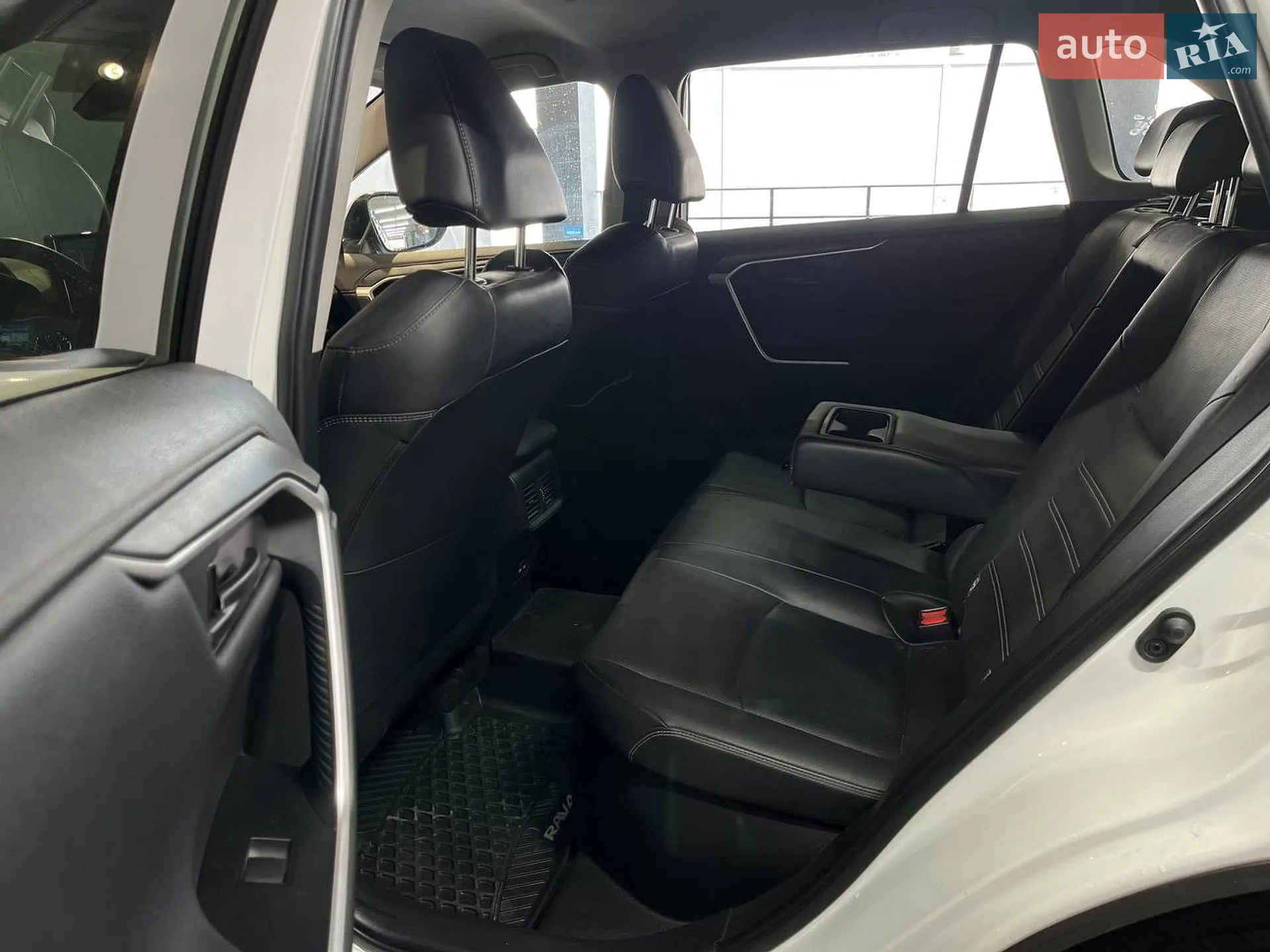 2022 Toyota RAV 4 - мініатюра 13