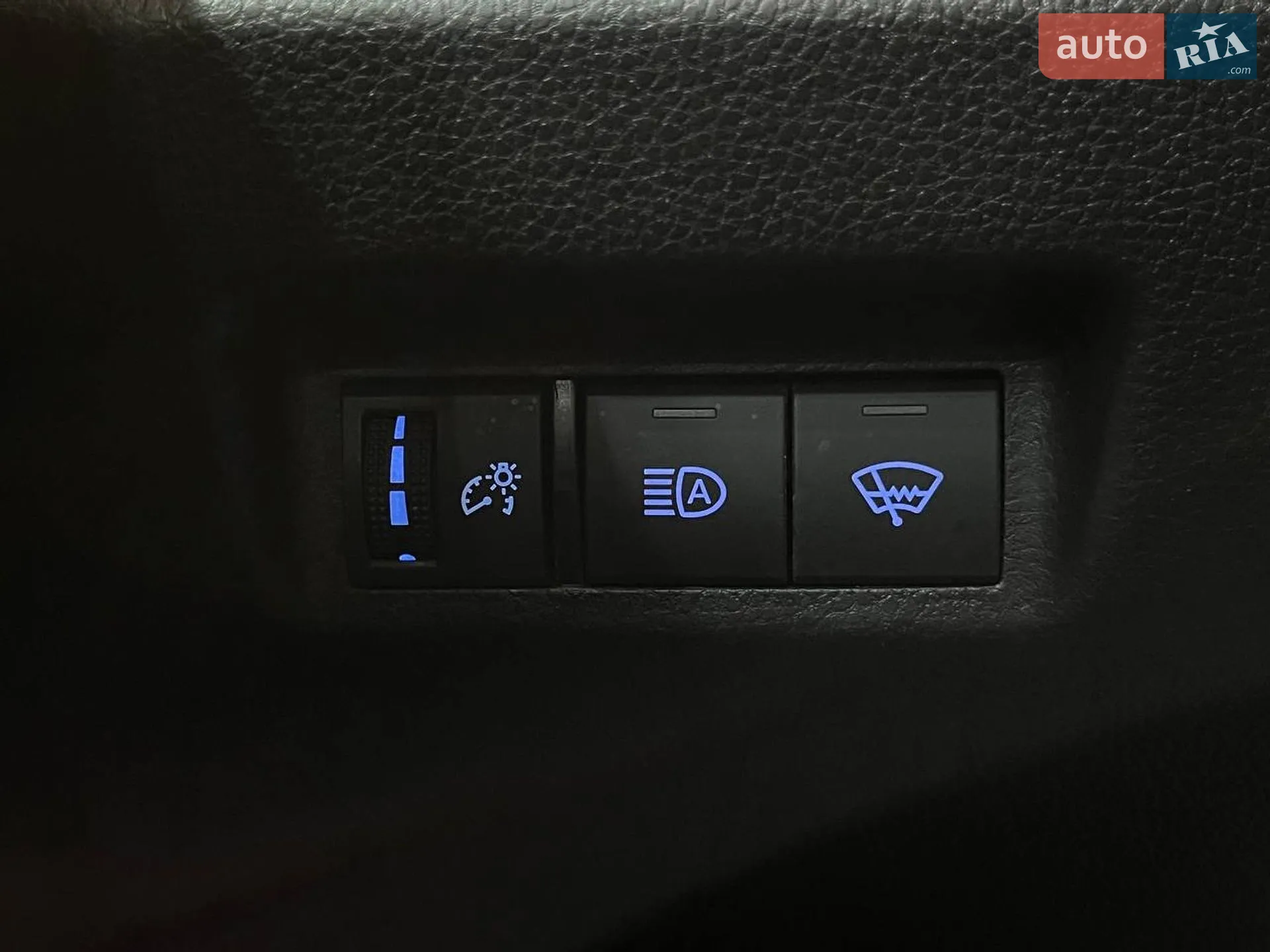 2022 Toyota RAV 4 - мініатюра 23