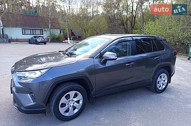 Внедорожник / Кроссовер Toyota RAV4 2020 в Житомире