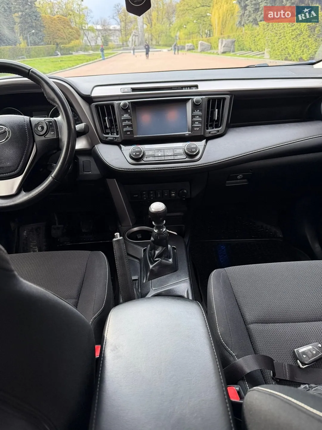 2016 Toyota RAV 4 - мініатюра 10