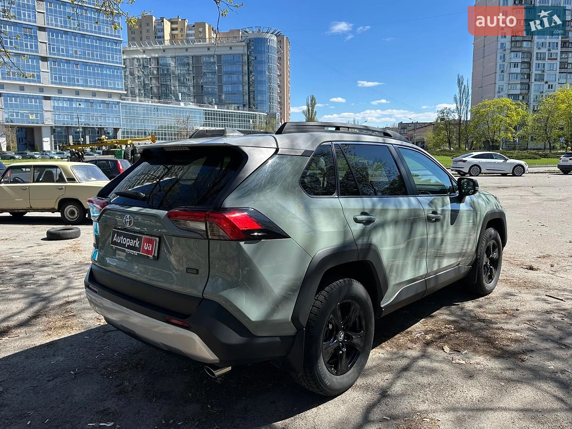 2022 Toyota RAV 4 - мініатюра 11