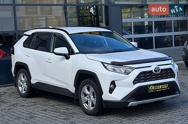 Позашляховик / Кросовер Toyota RAV4 2019 в Івано-Франківську