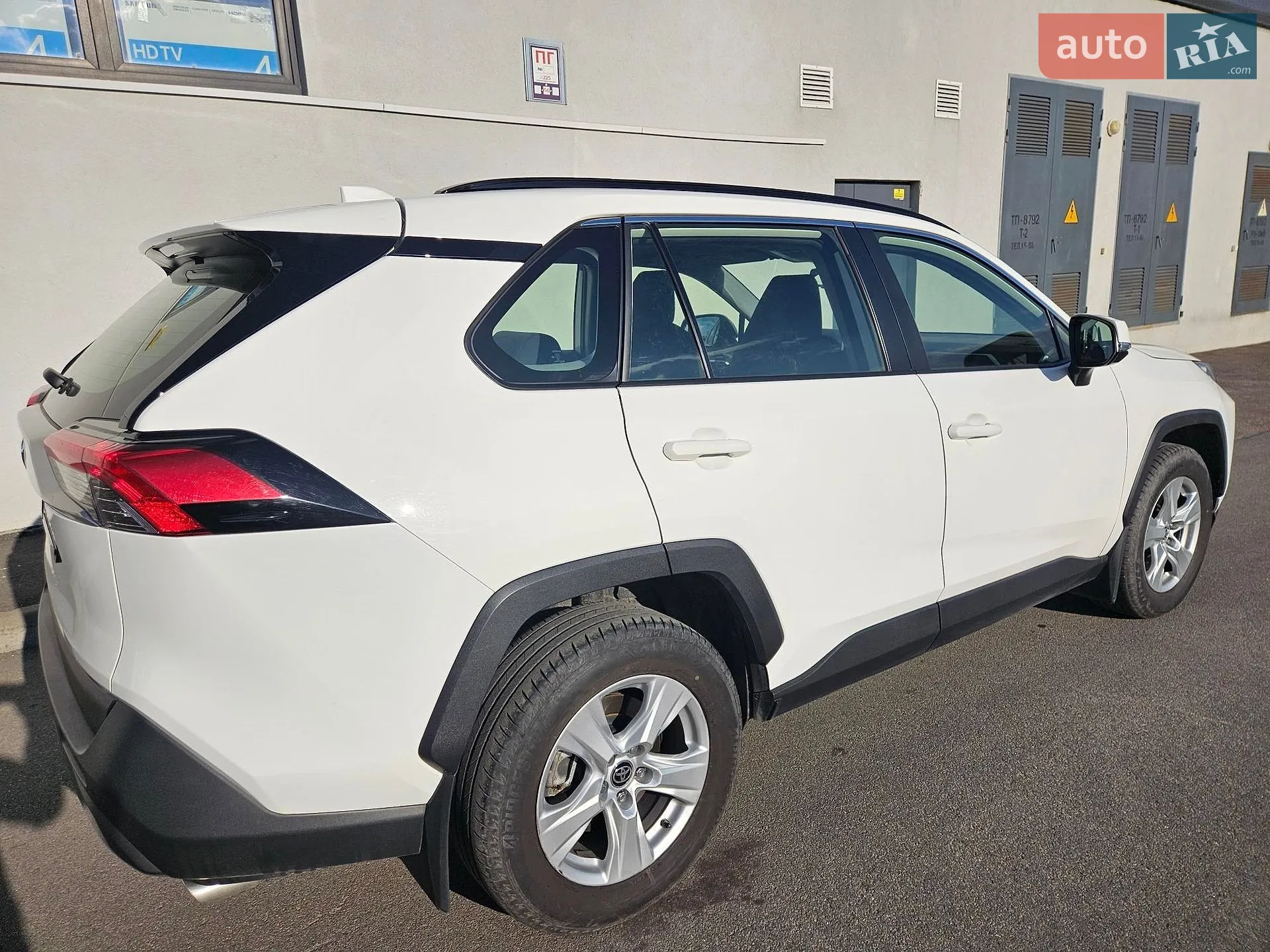 2020 Toyota RAV 4 - мініатюра 4