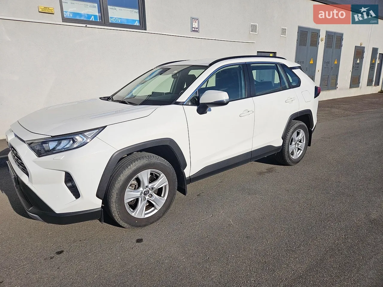 2019 Toyota RAV 4 - мініатюра 18