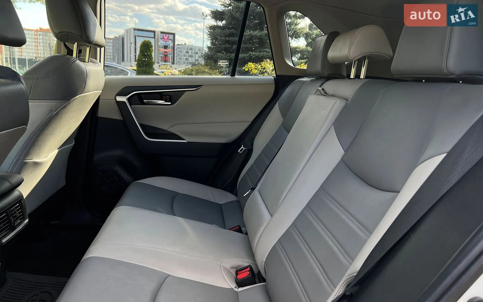 2021 Toyota RAV 4 - мініатюра 24