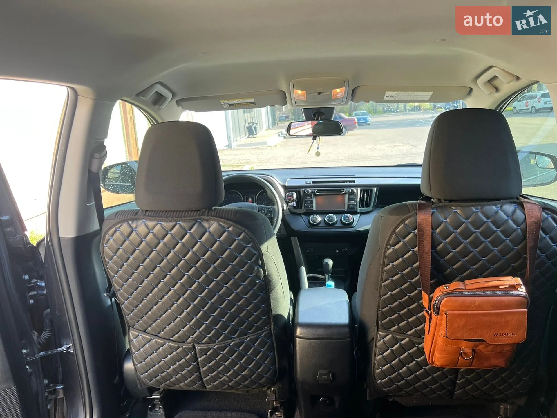 2018 Toyota RAV 4 - мініатюра 9