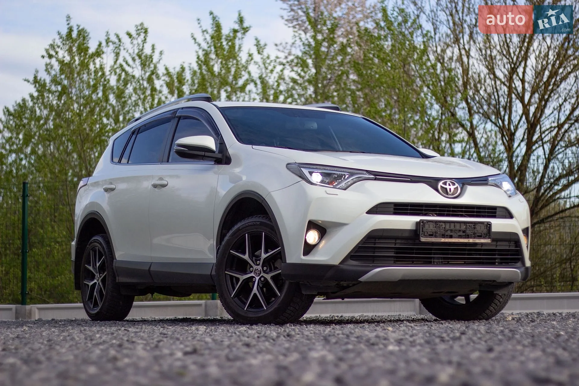 2017 Toyota RAV 4 - мініатюра 9