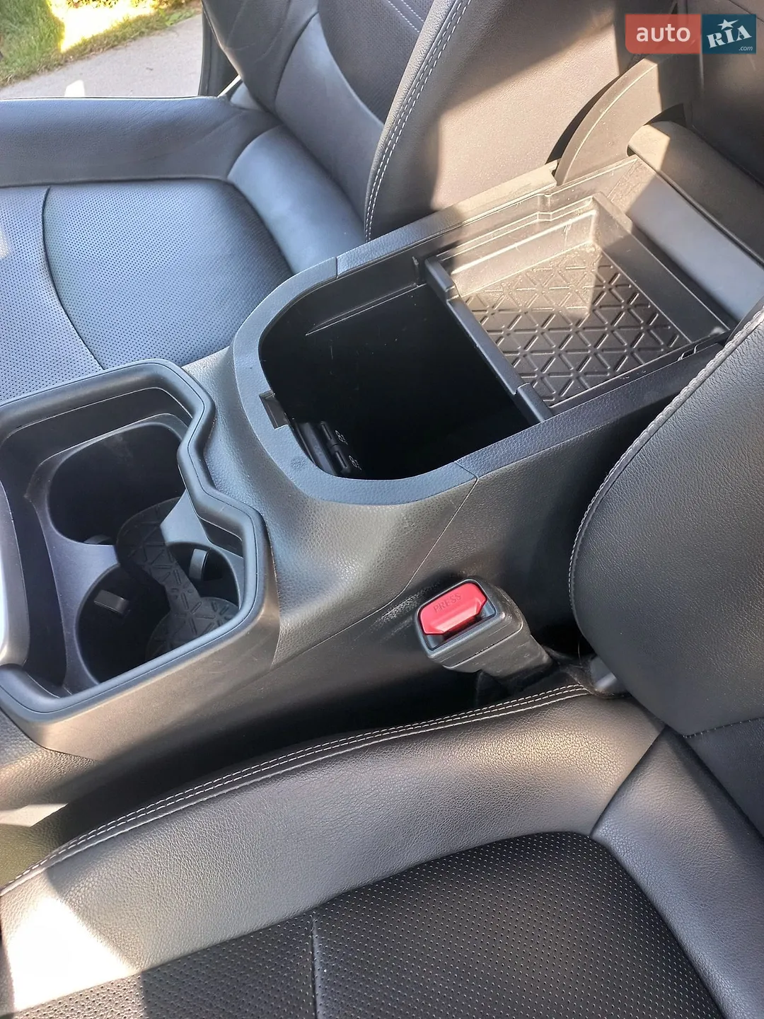 2019 Toyota RAV 4 - мініатюра 26