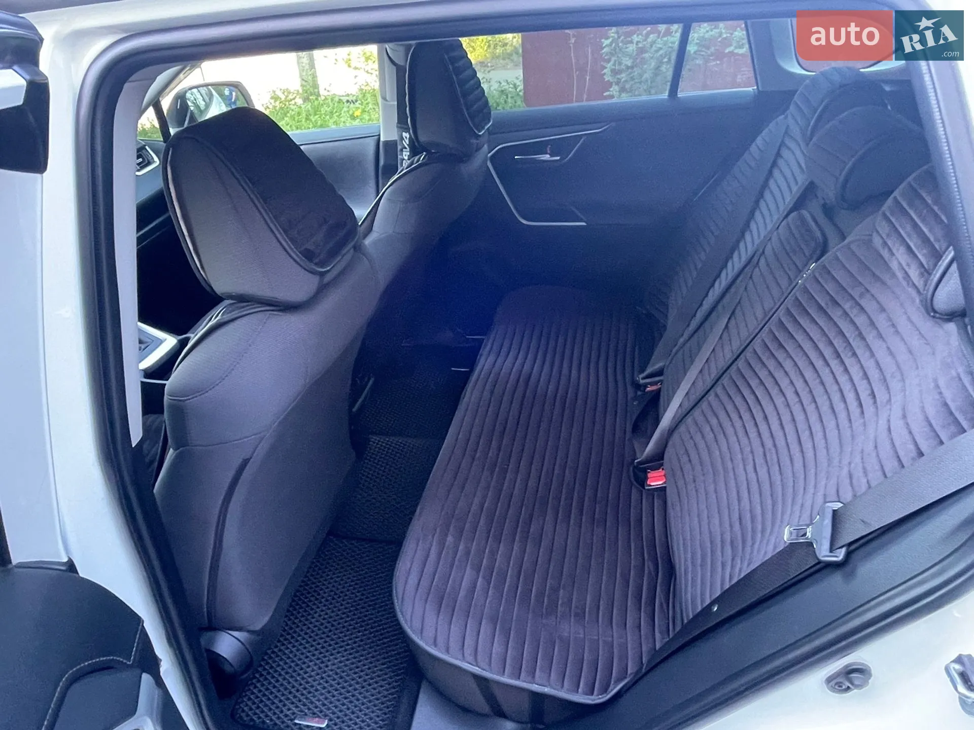 2020 Toyota RAV 4 - мініатюра 18