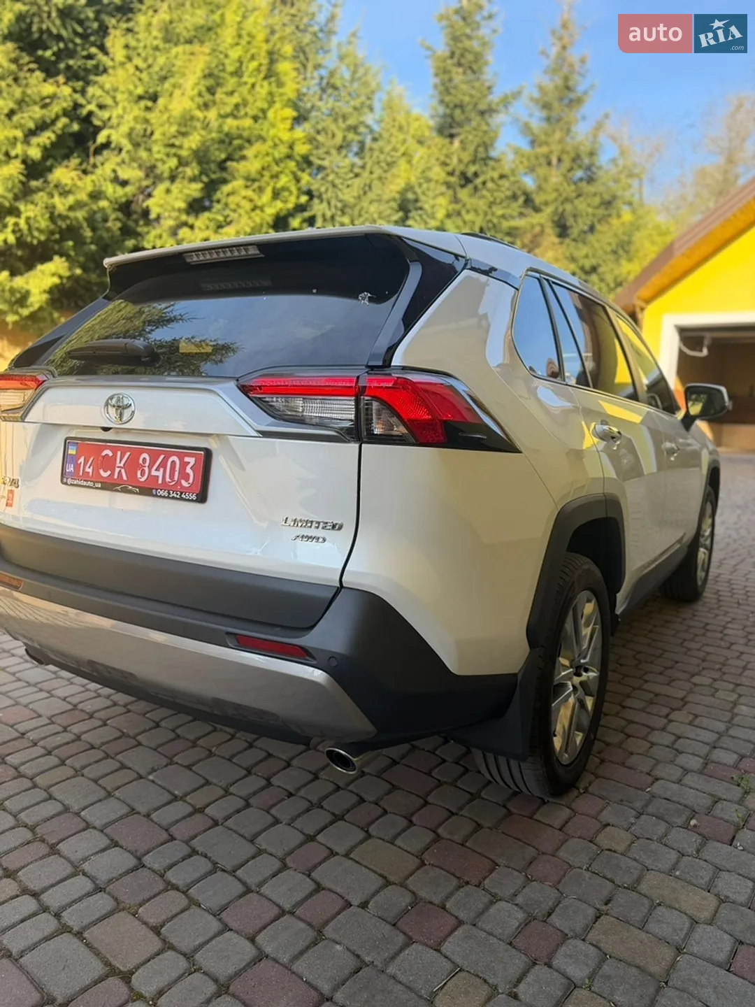 2025 Toyota RAV 4 - мініатюра 3
