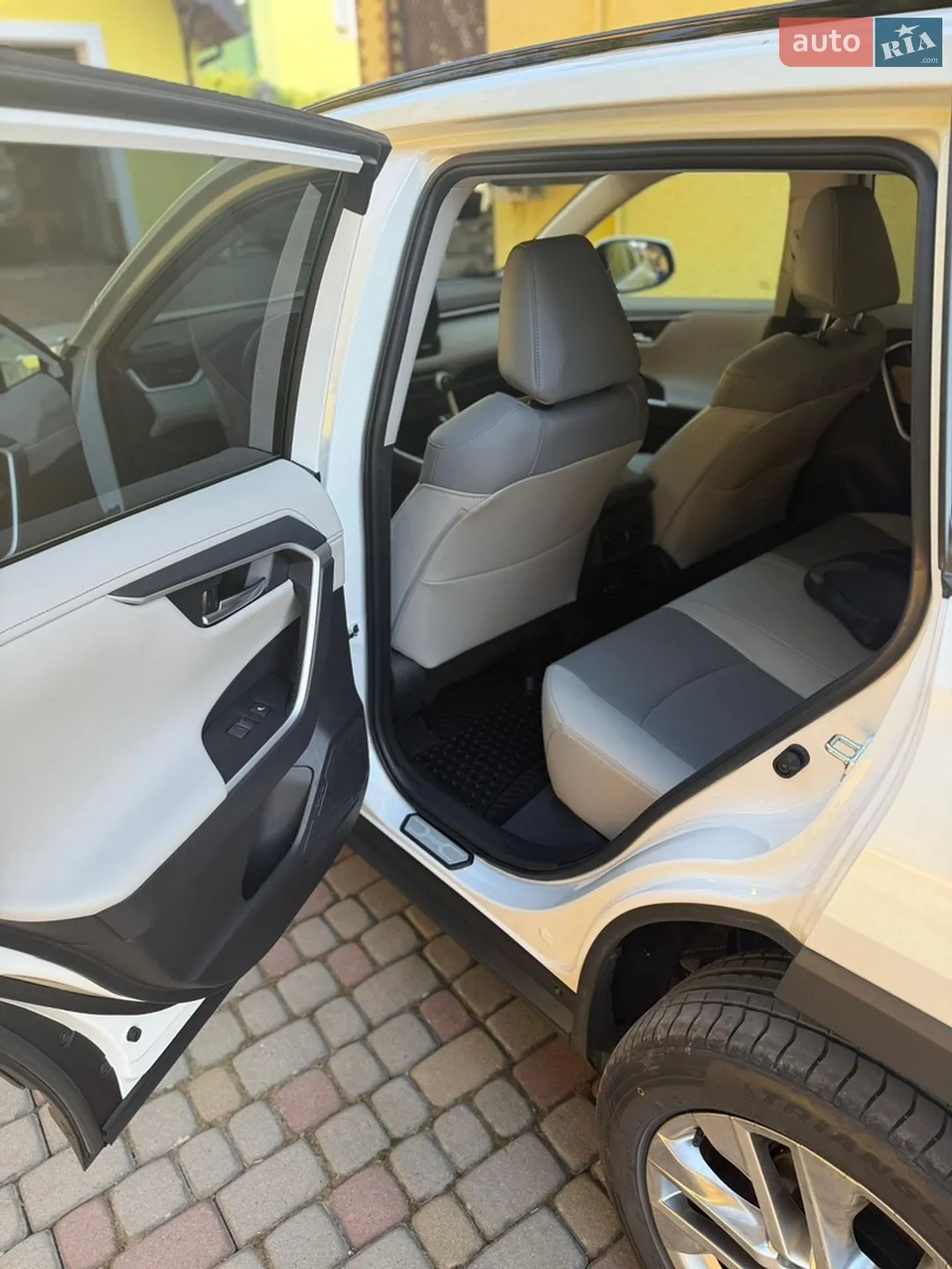 2025 Toyota RAV 4 - мініатюра 18
