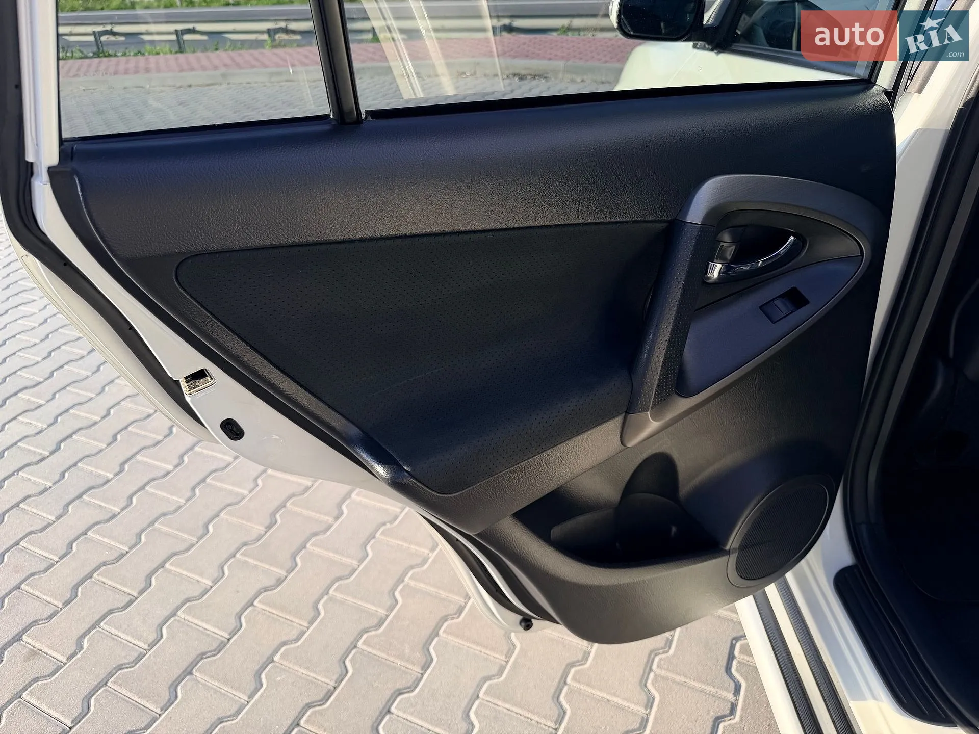 2012 Toyota RAV 4 - мініатюра 39