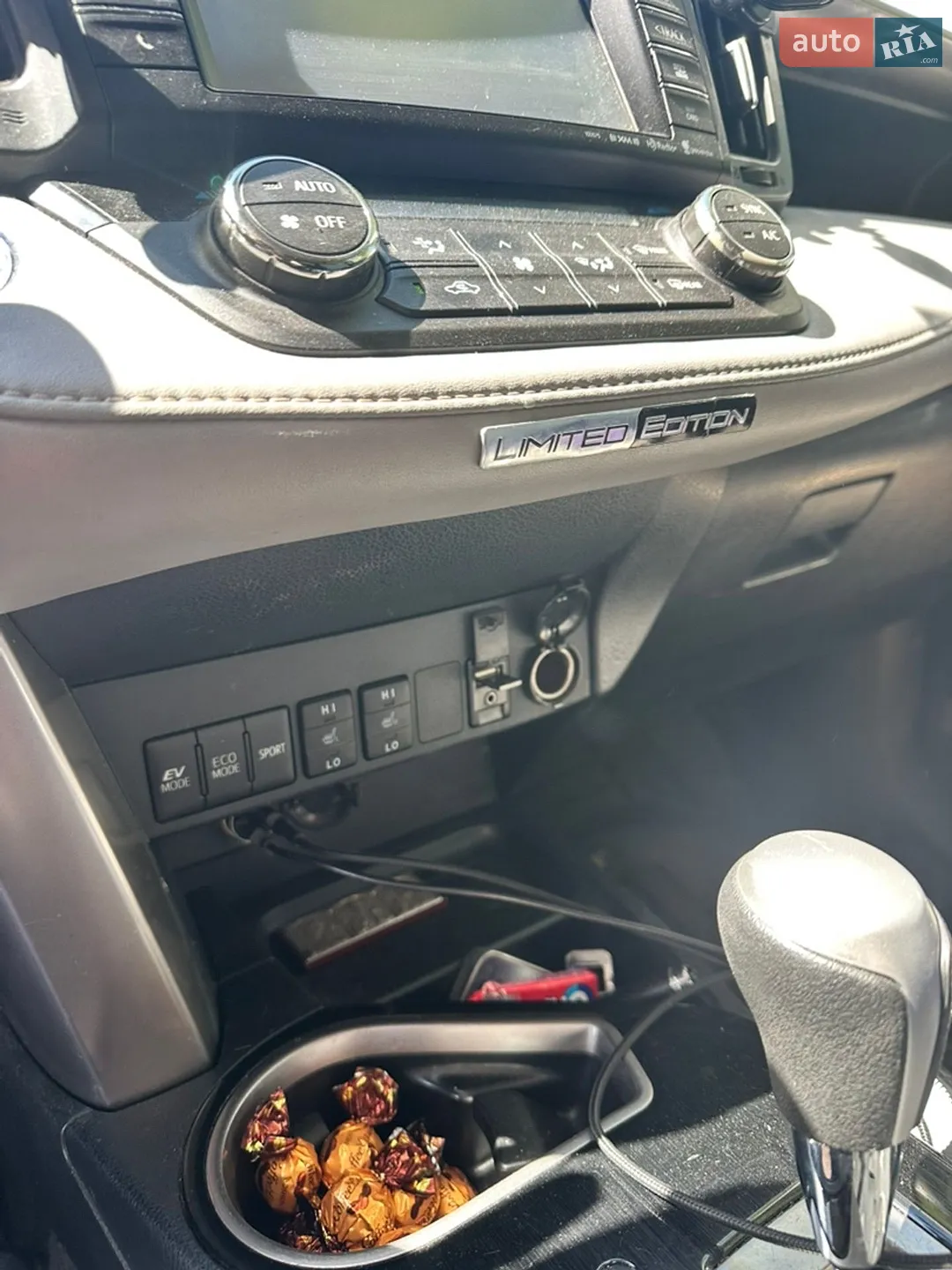 2017 Toyota RAV 4 - мініатюра 10