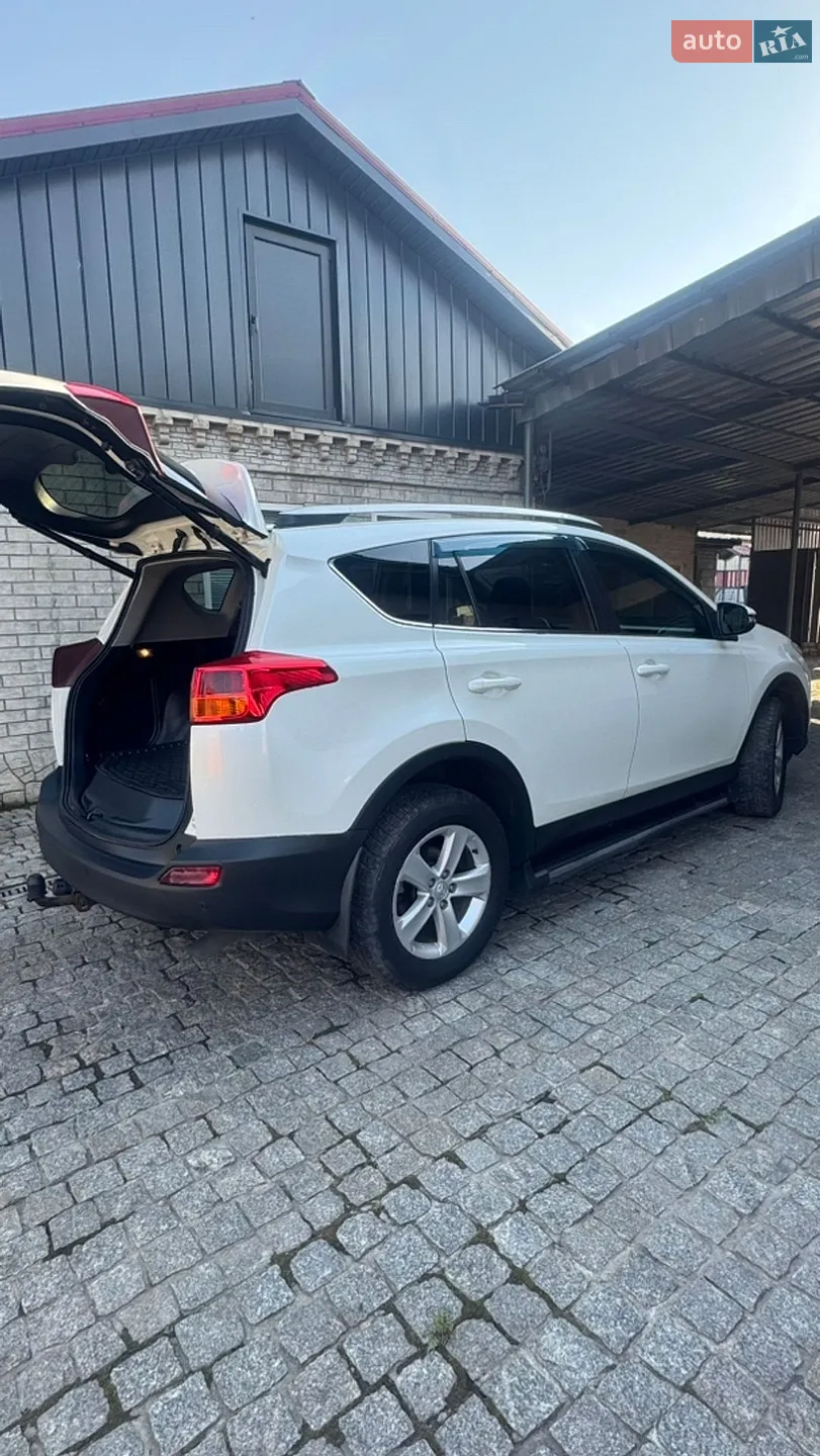2013 Toyota RAV 4 - мініатюра 6