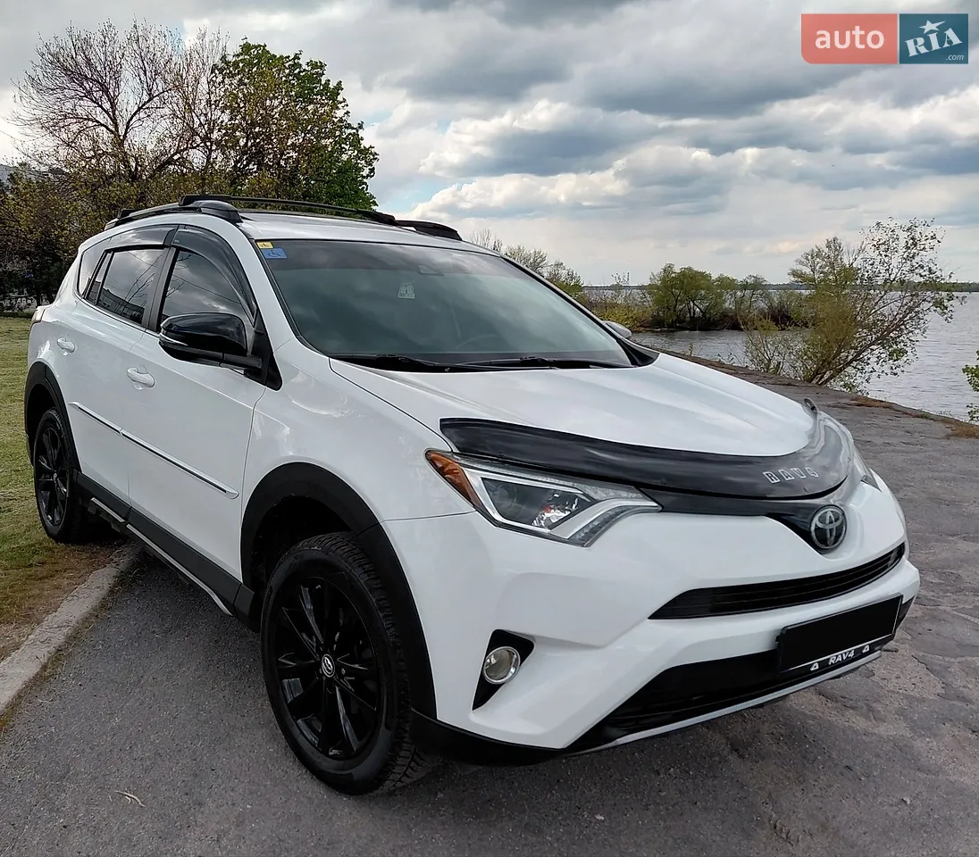 2018 Toyota RAV 4 - мініатюра 11