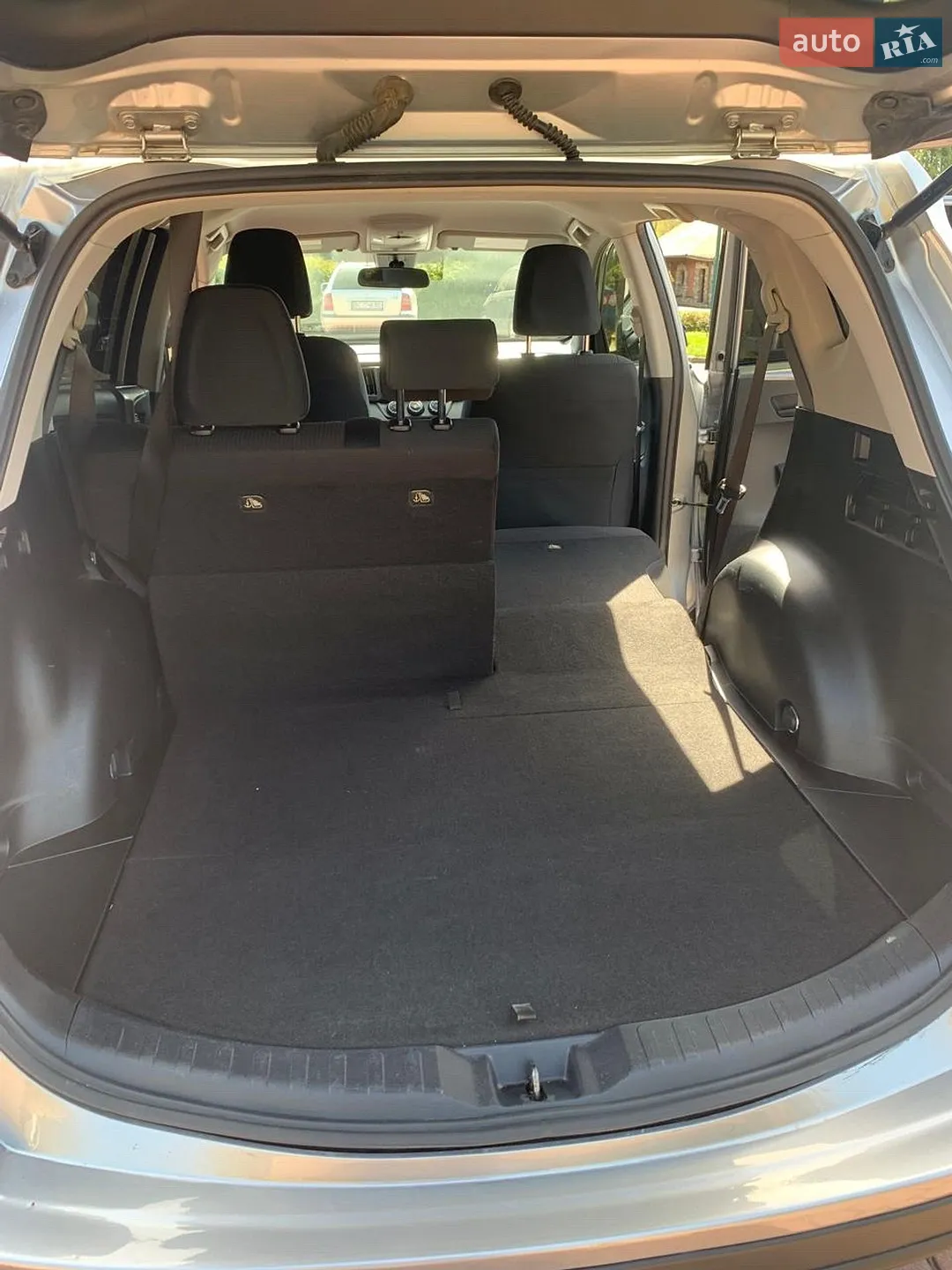 2018 Toyota RAV 4 - мініатюра 9