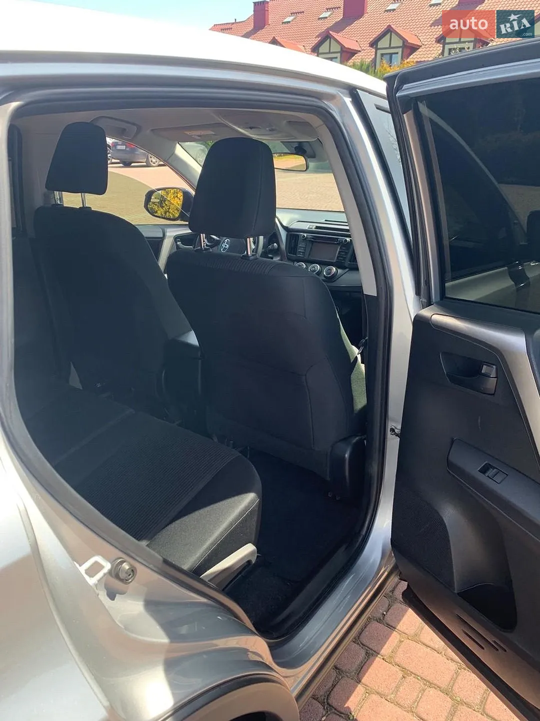 2018 Toyota RAV 4 - мініатюра 16