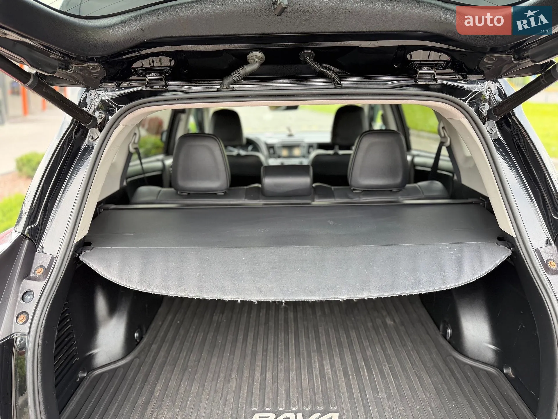2016 Toyota RAV 4 - мініатюра 9
