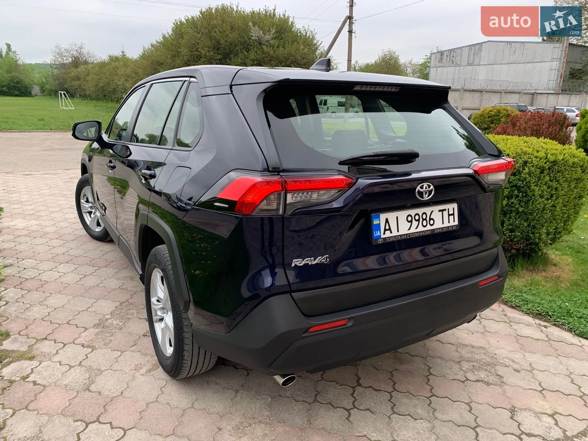2021 Toyota RAV 4 - мініатюра 8