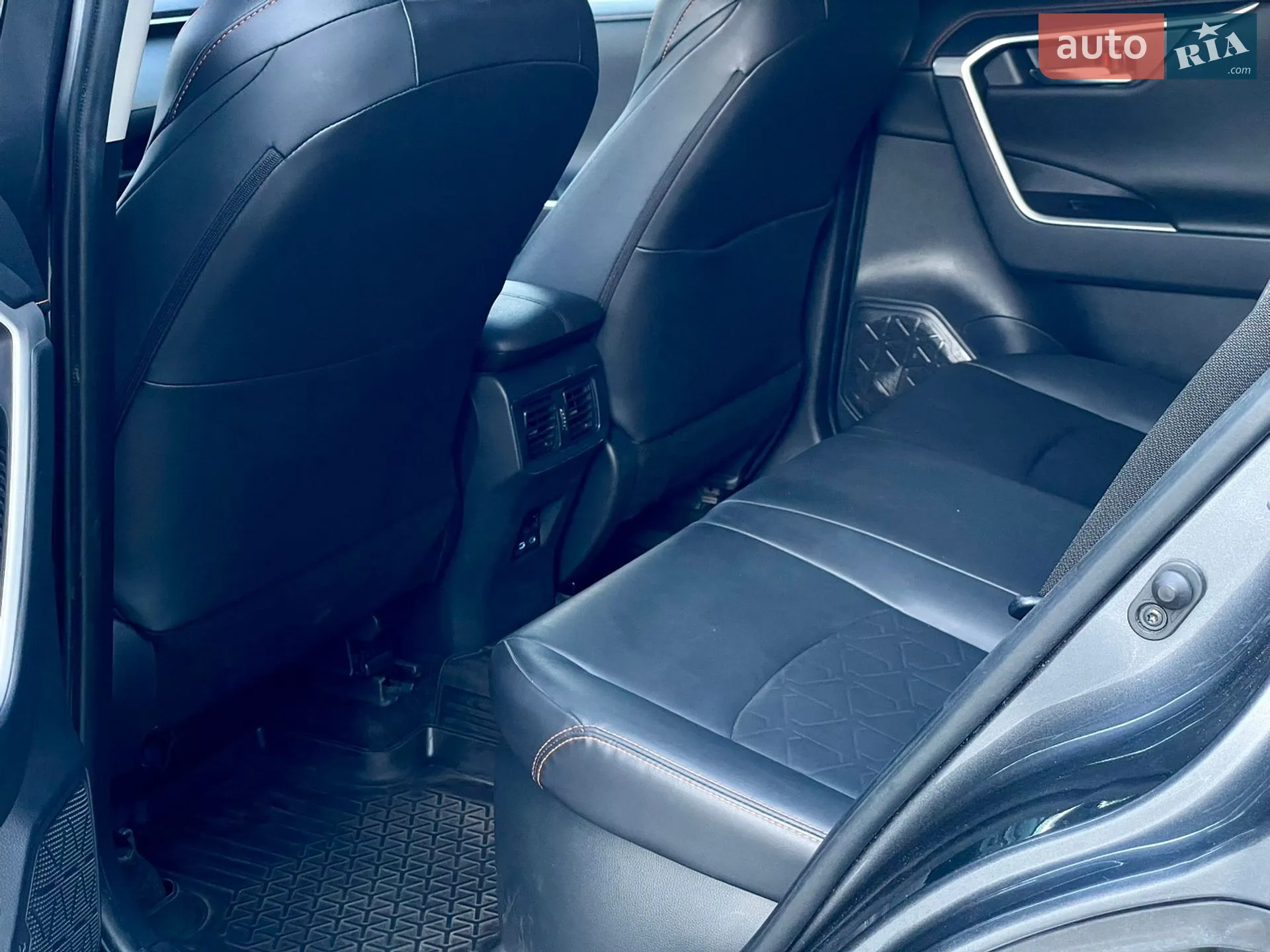 2021 Toyota RAV 4 - мініатюра 15
