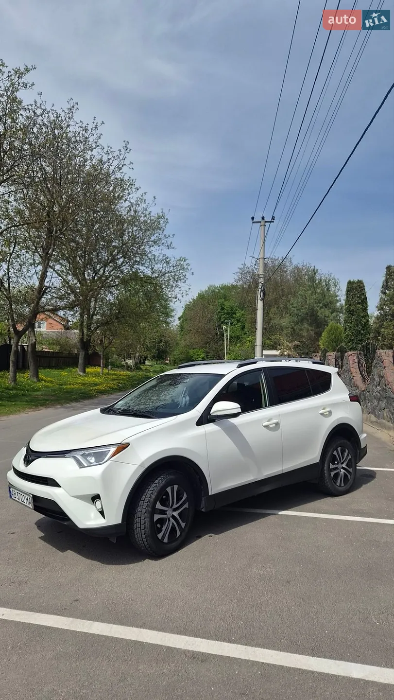 2017 Toyota RAV 4 - мініатюра 4
