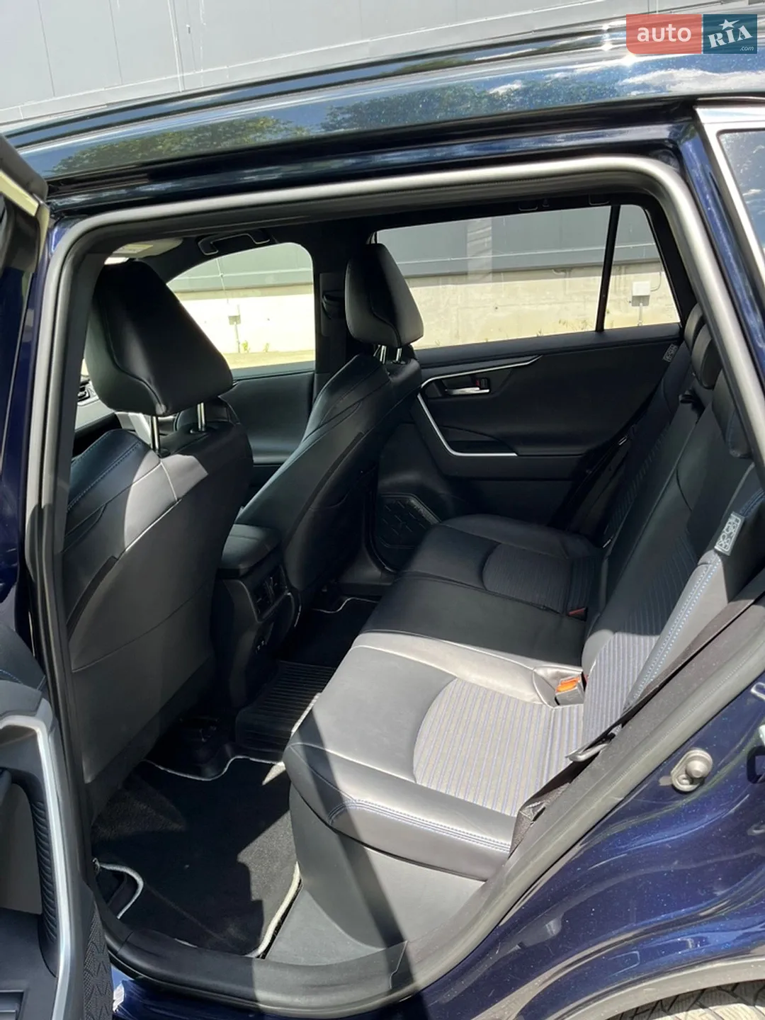 2019 Toyota RAV 4 - мініатюра 7