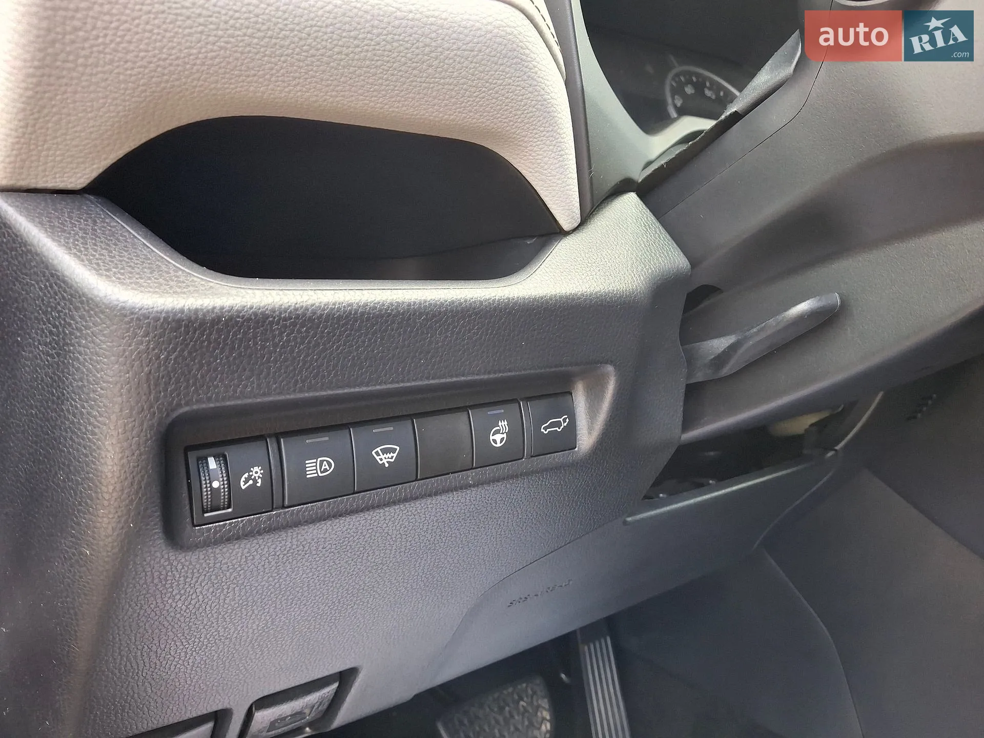 2019 Toyota RAV 4 - мініатюра 10