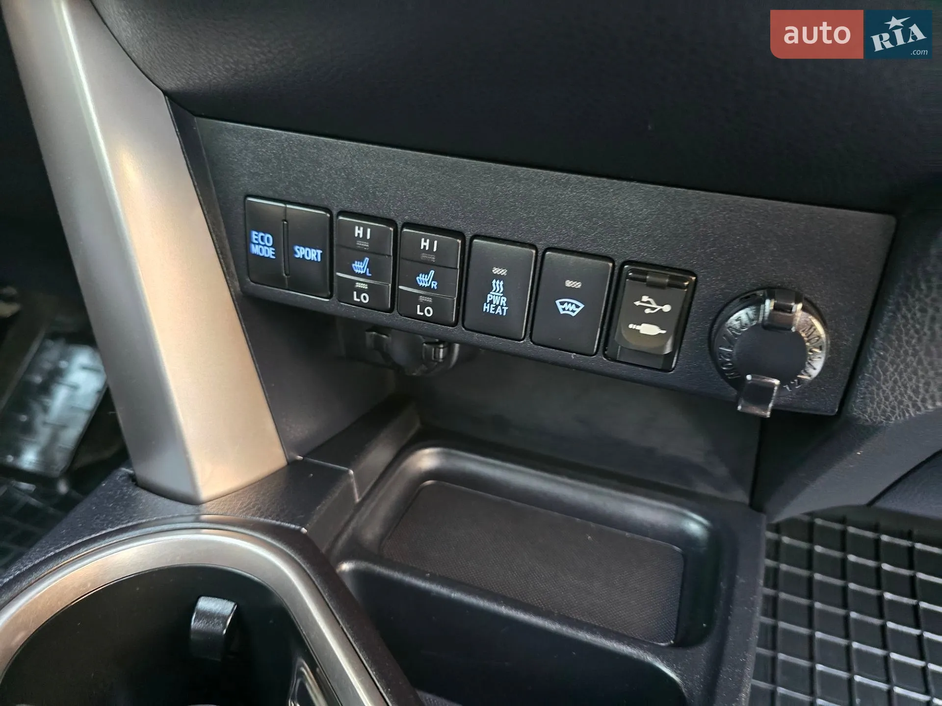 2016 Toyota RAV 4 - мініатюра 17