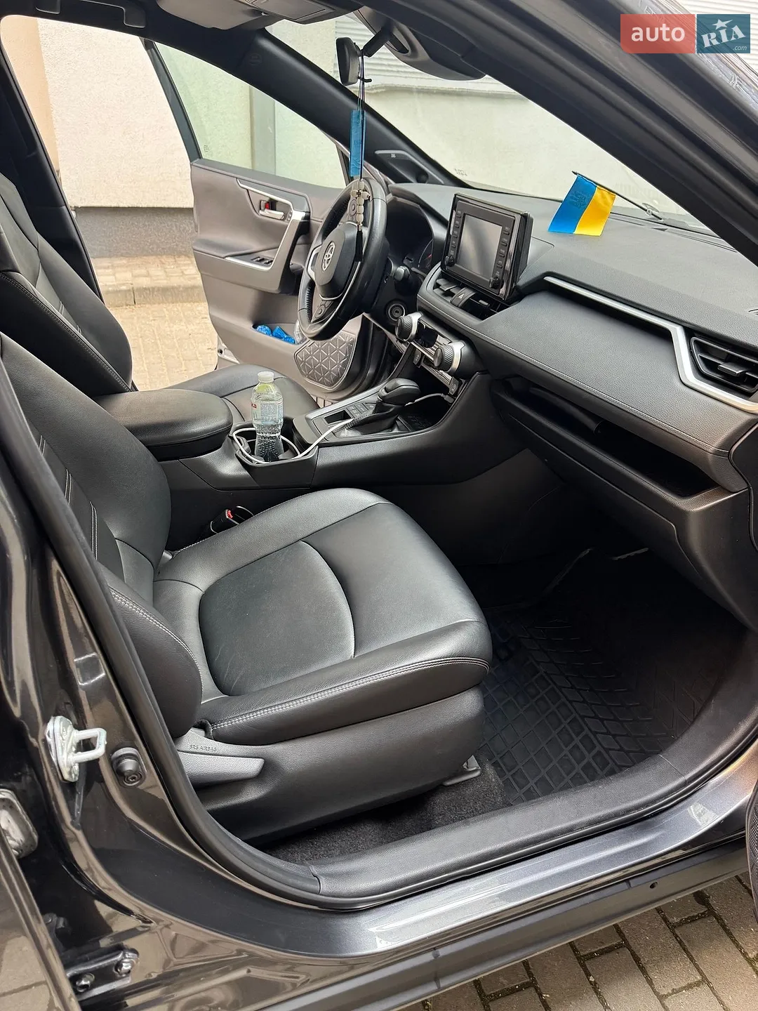 2019 Toyota RAV 4 - мініатюра 10