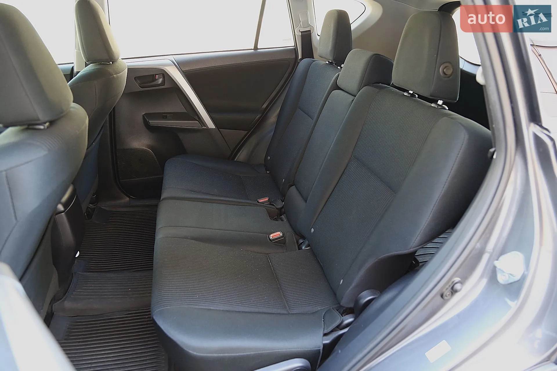 2016 Toyota RAV 4 - мініатюра 10