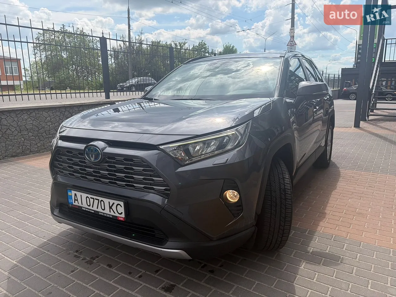 2019 Toyota RAV 4 - мініатюра 18