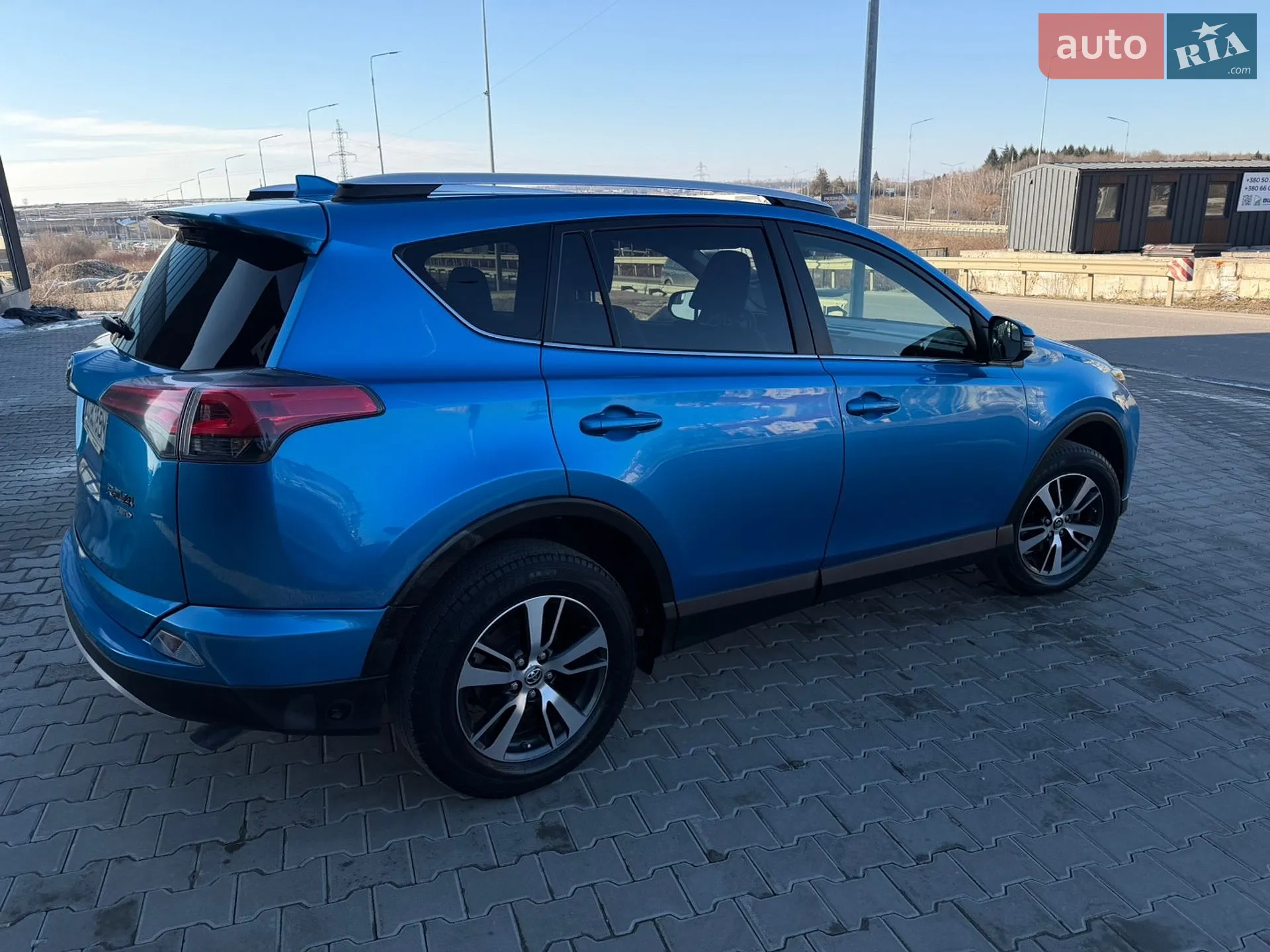 2016 Toyota RAV 4 - мініатюра 9
