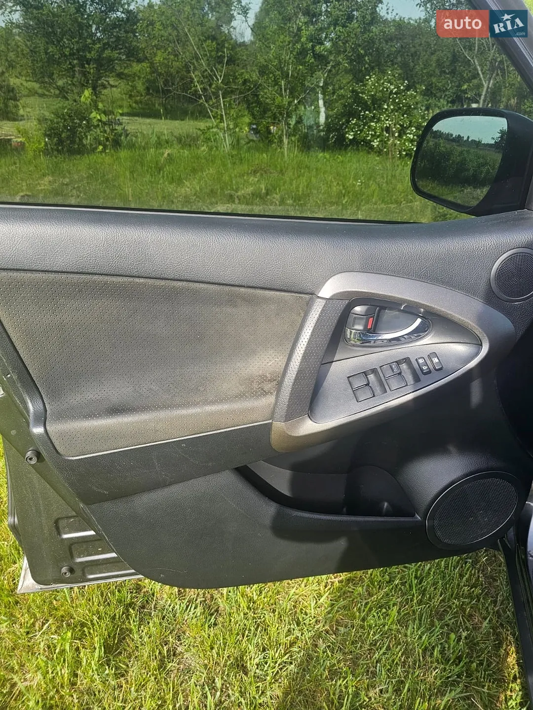 2010 Toyota RAV 4 - мініатюра 5