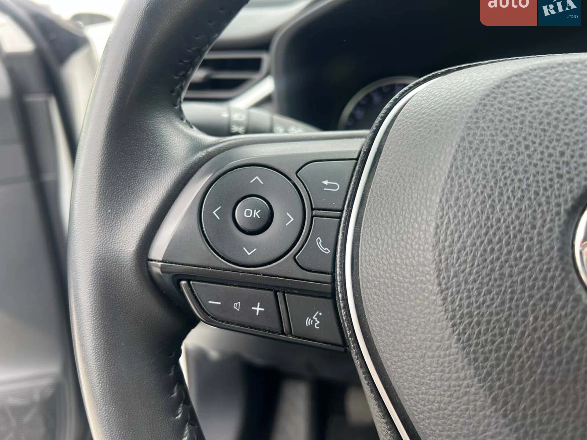 2020 Toyota RAV 4 - мініатюра 27