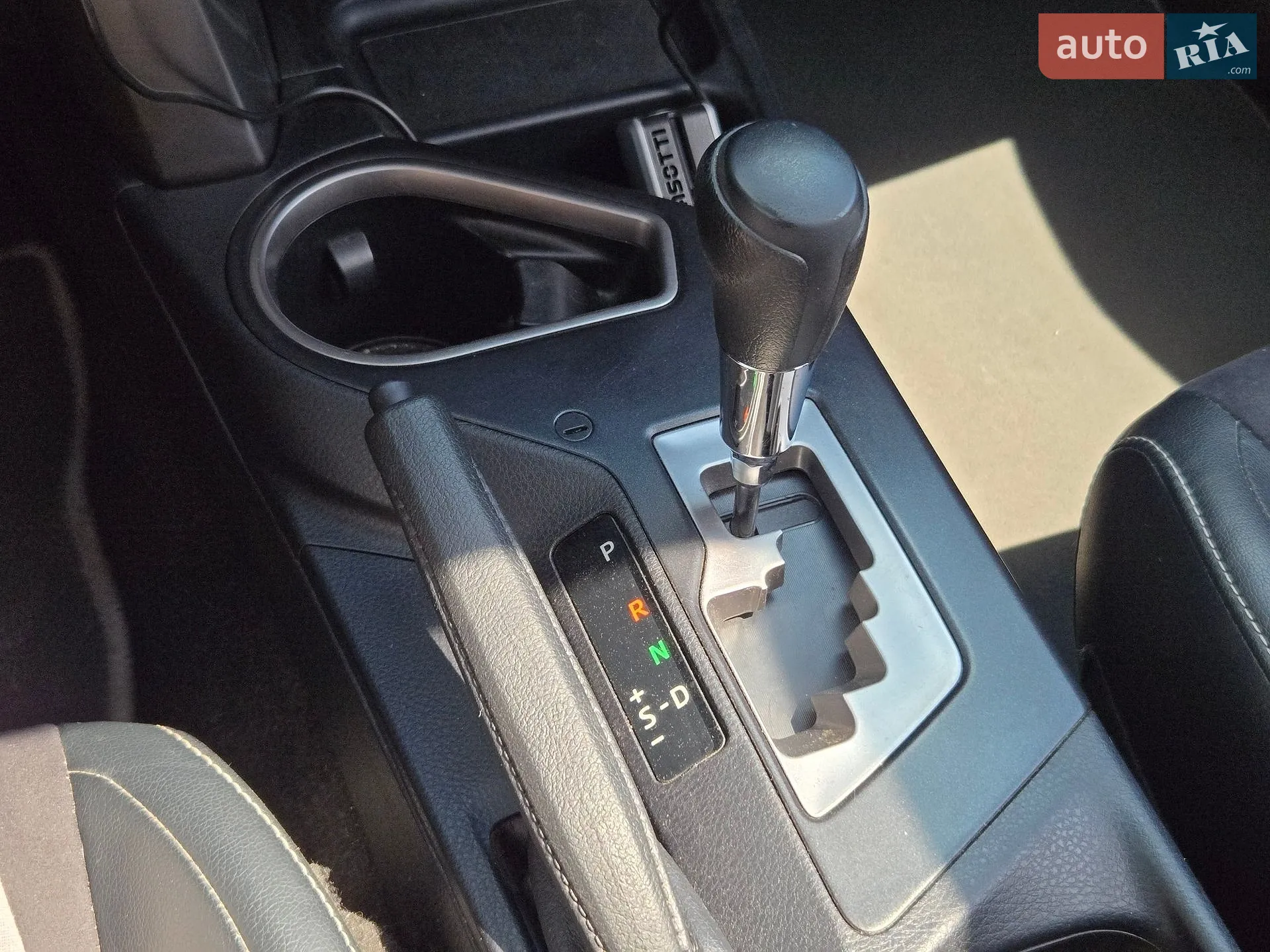 2016 Toyota RAV 4 - мініатюра 10