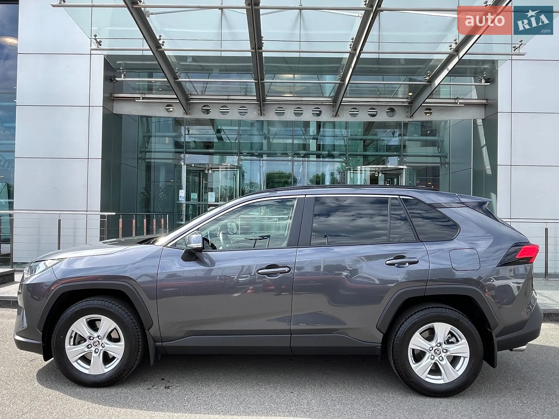 2021 Toyota RAV 4 - мініатюра 9