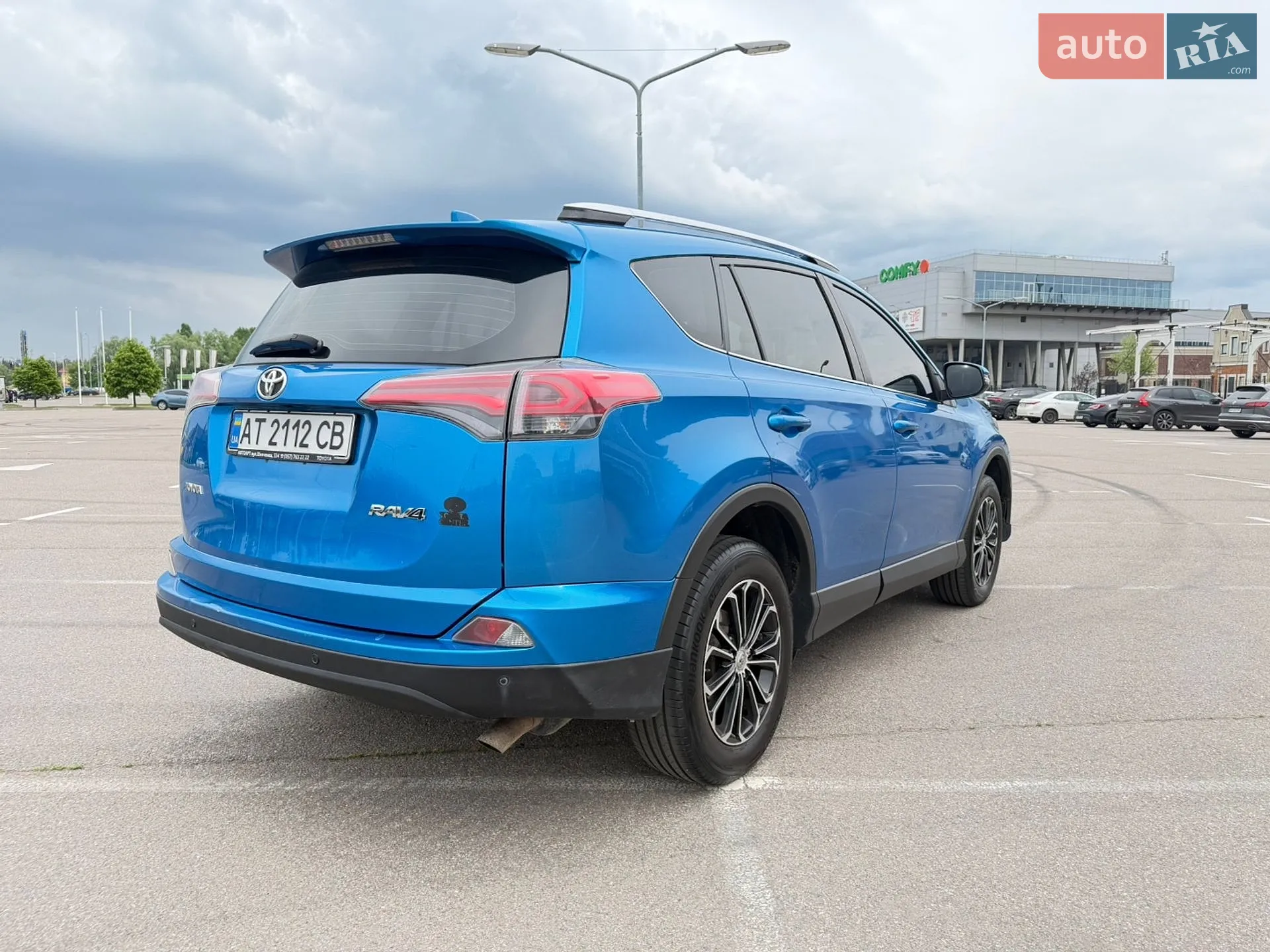 2016 Toyota RAV 4 - мініатюра 6