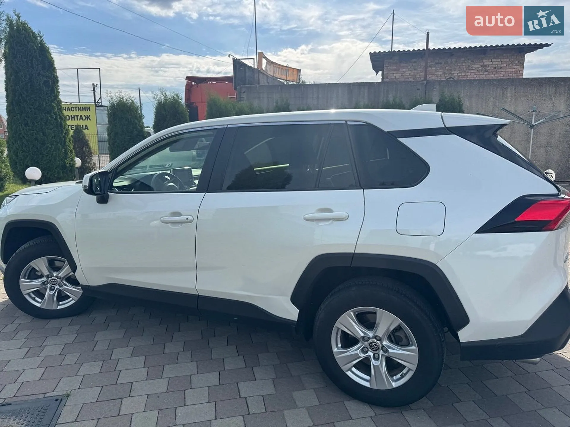 2021 Toyota RAV 4 - мініатюра 2