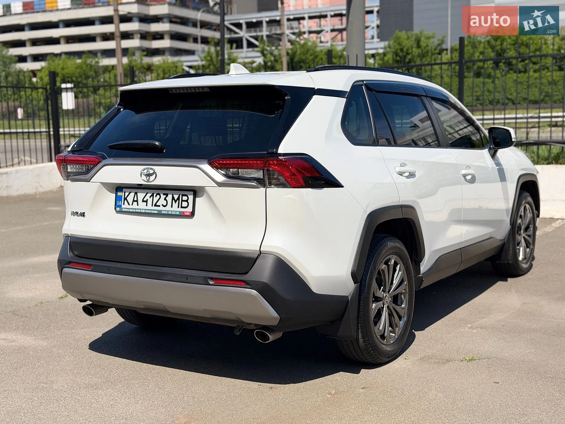 2023 Toyota RAV 4 - мініатюра 13