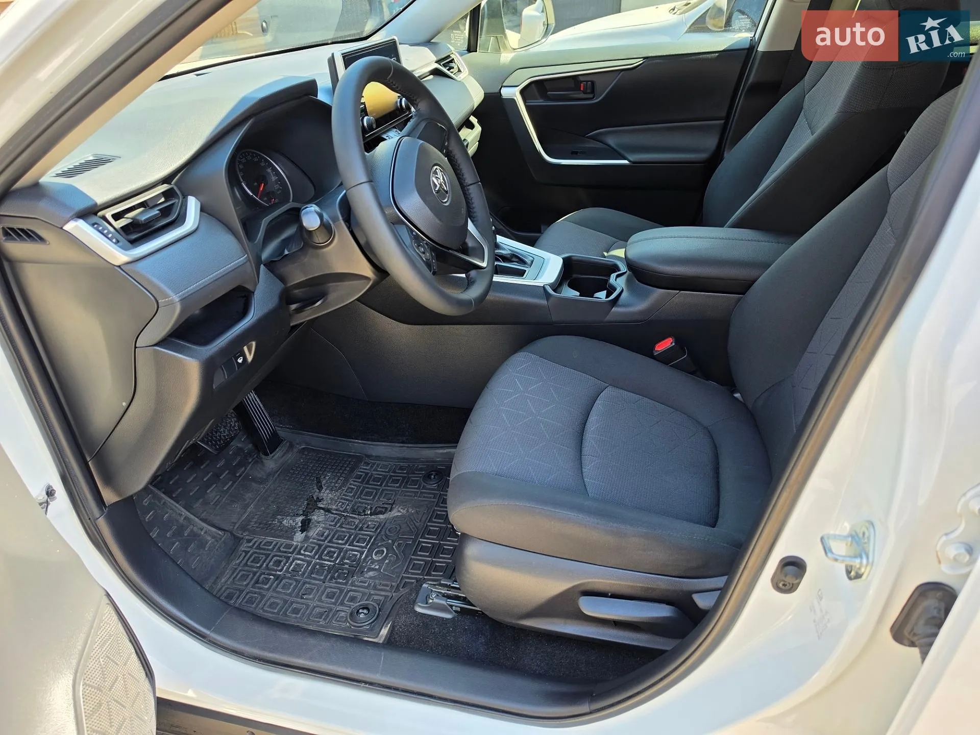 2019 Toyota RAV 4 - мініатюра 6