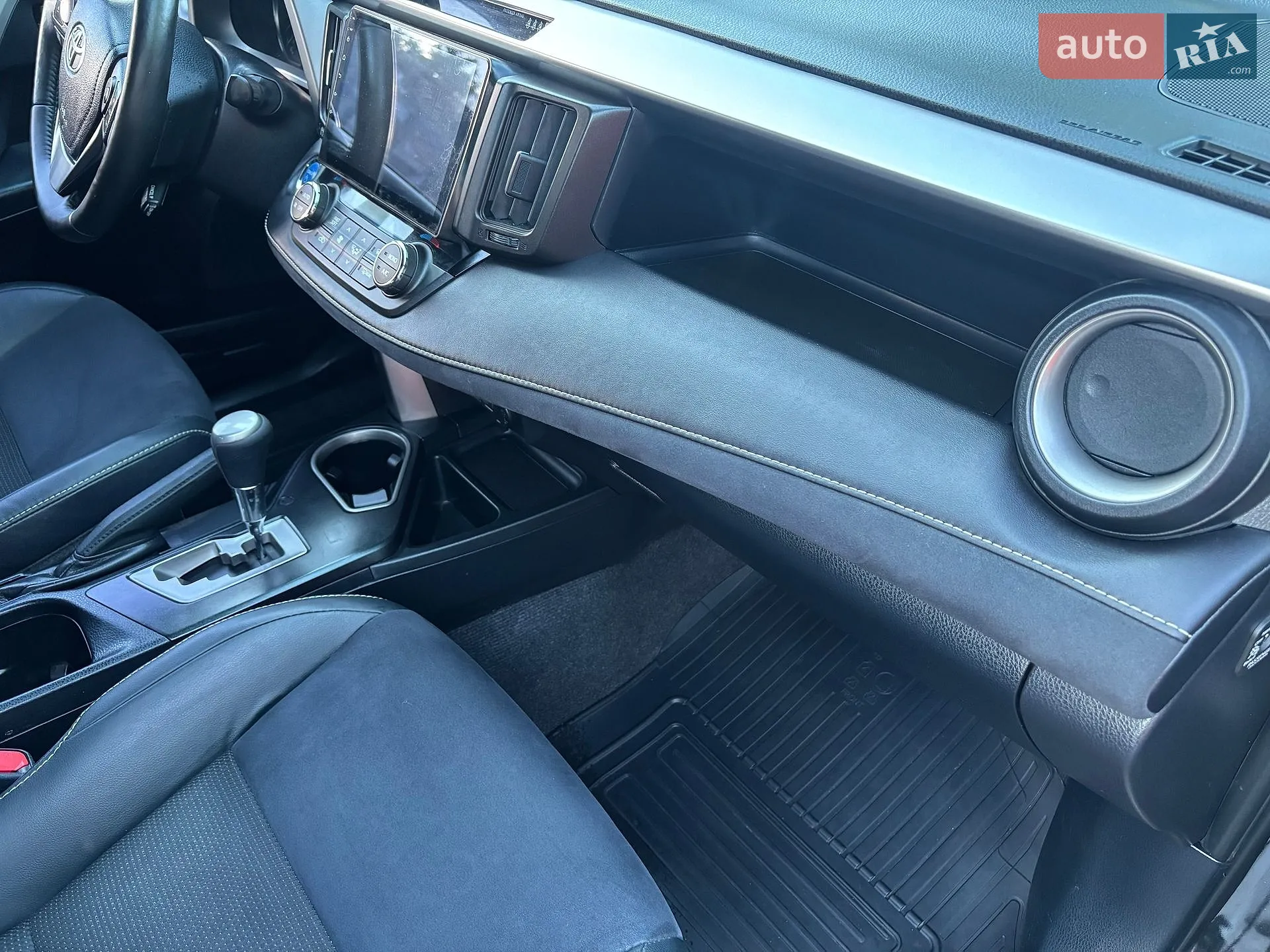 2016 Toyota RAV 4 - мініатюра 15