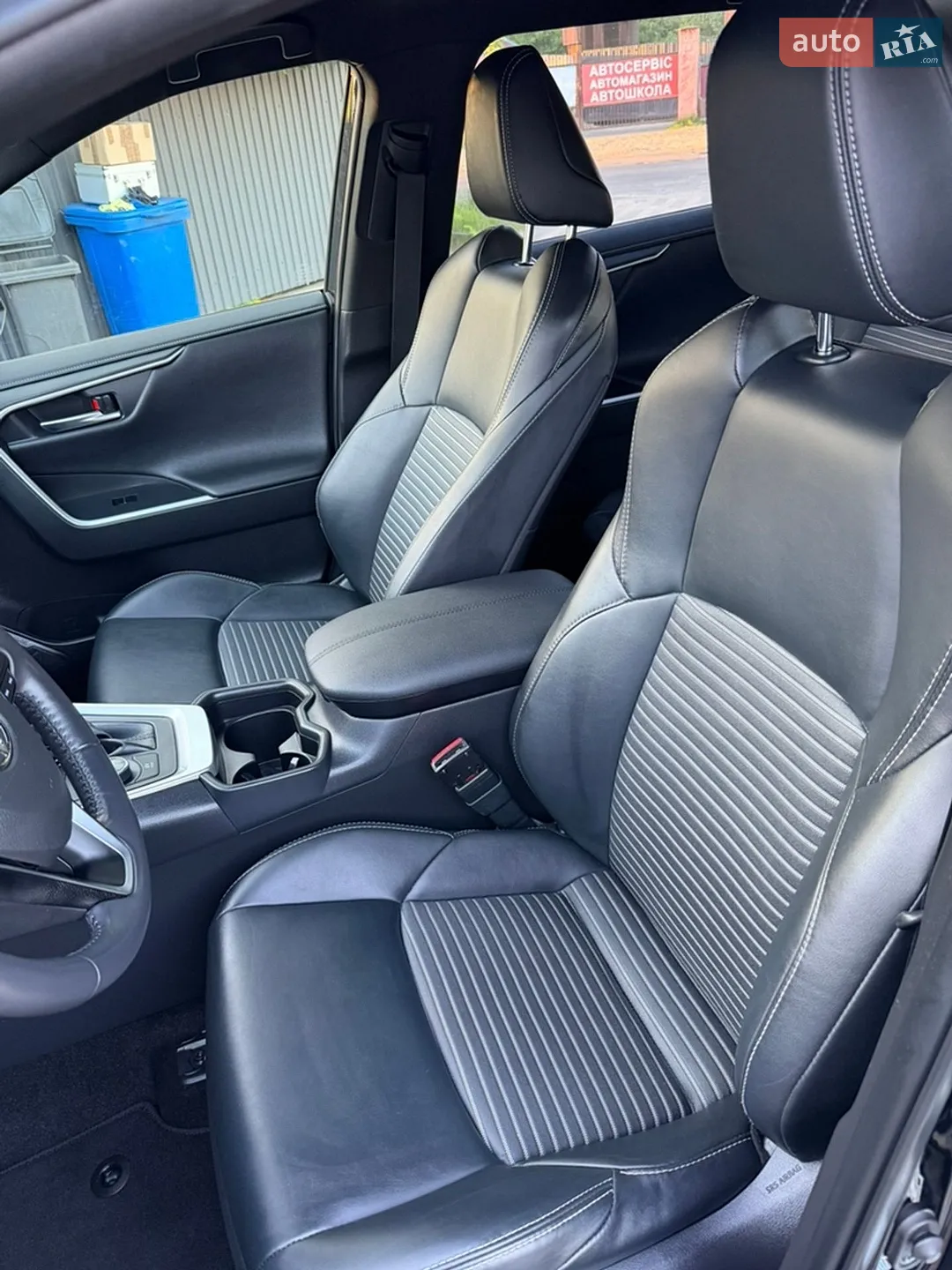 2020 Toyota RAV 4 - мініатюра 21