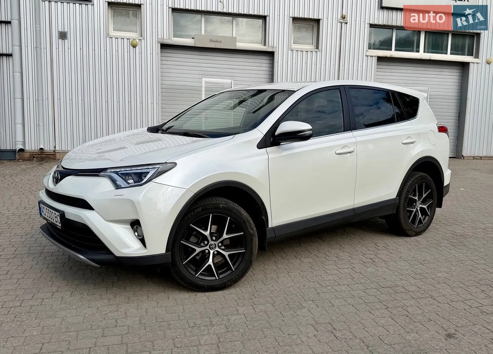 2017 Toyota RAV 4 - мініатюра 9