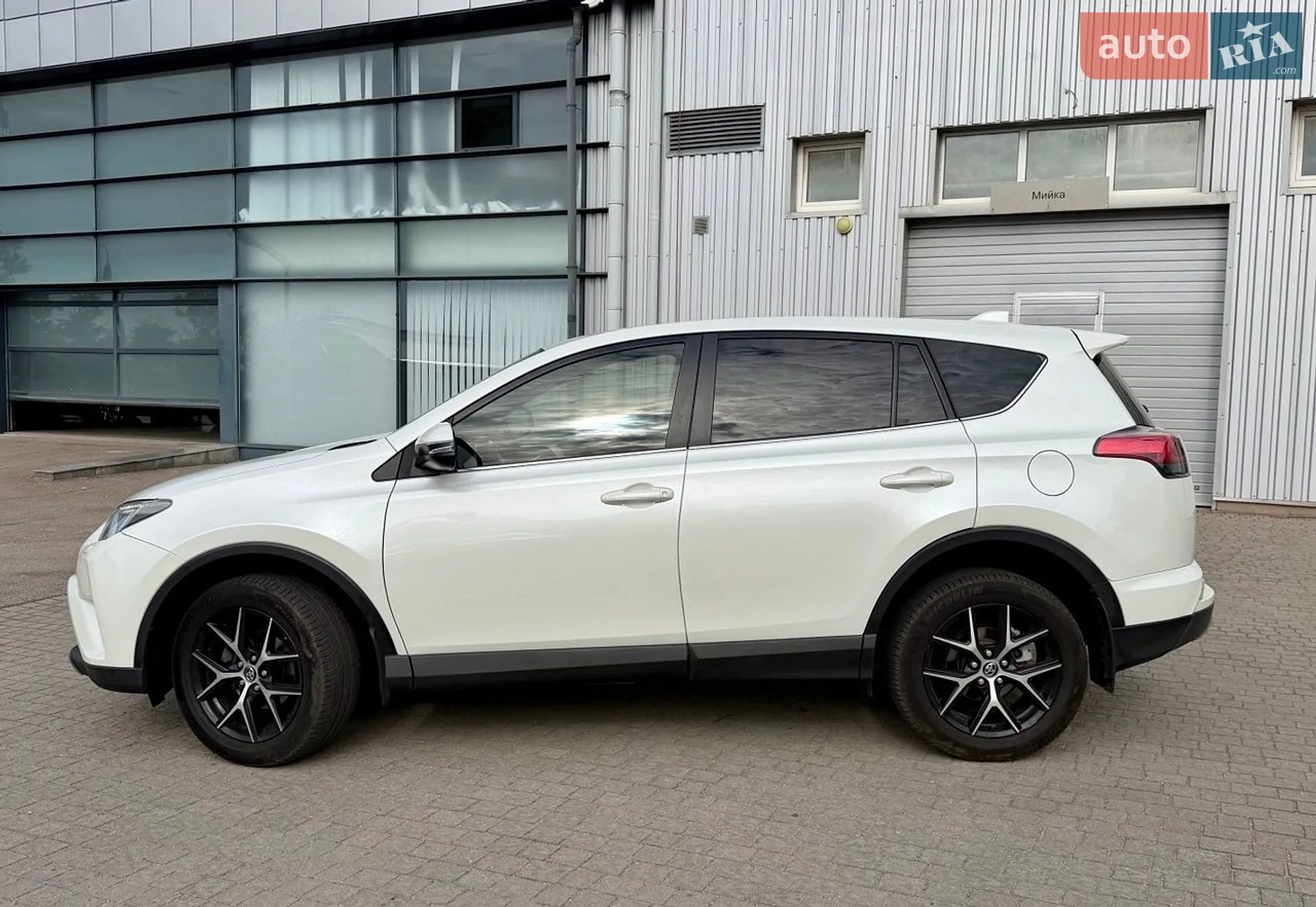2017 Toyota RAV 4 - мініатюра 8