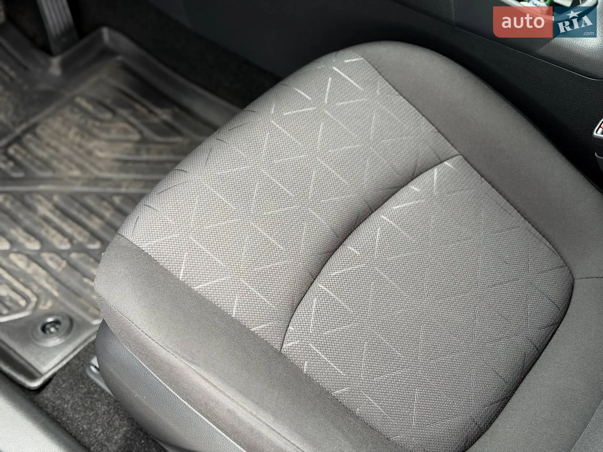 2022 Toyota RAV 4 - мініатюра 38