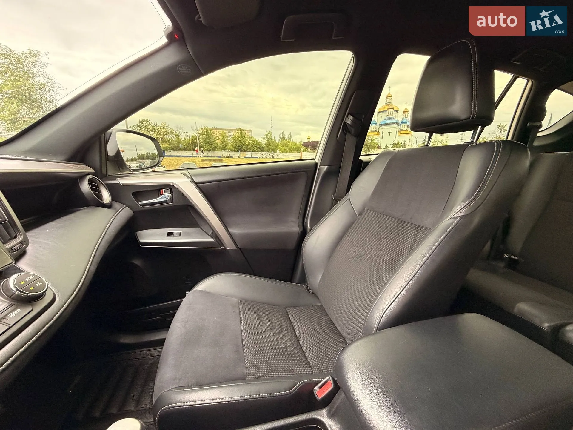 2017 Toyota RAV 4 - мініатюра 62