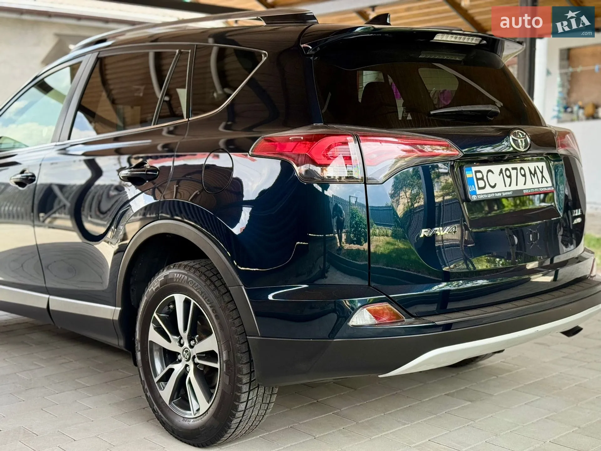 2018 Toyota RAV 4 - мініатюра 11