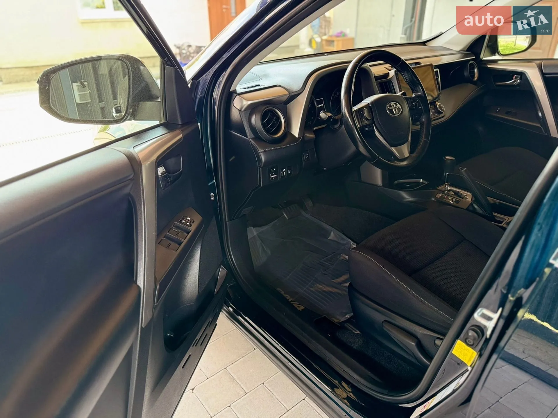 2018 Toyota RAV 4 - мініатюра 14