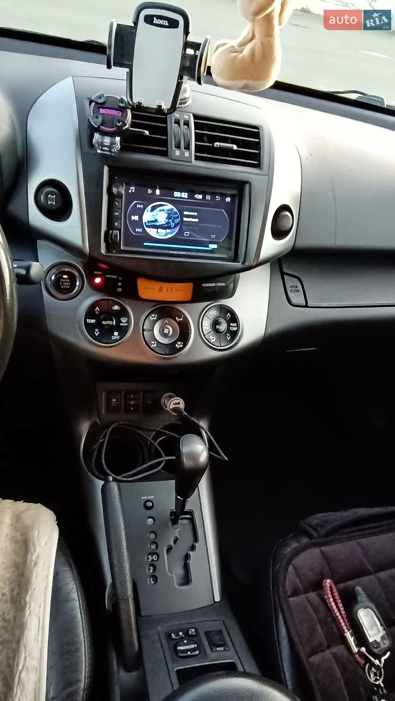 2010 Toyota RAV 4 - мініатюра 22